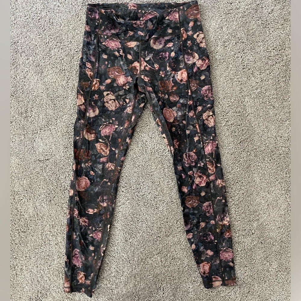 Lululemon size 8